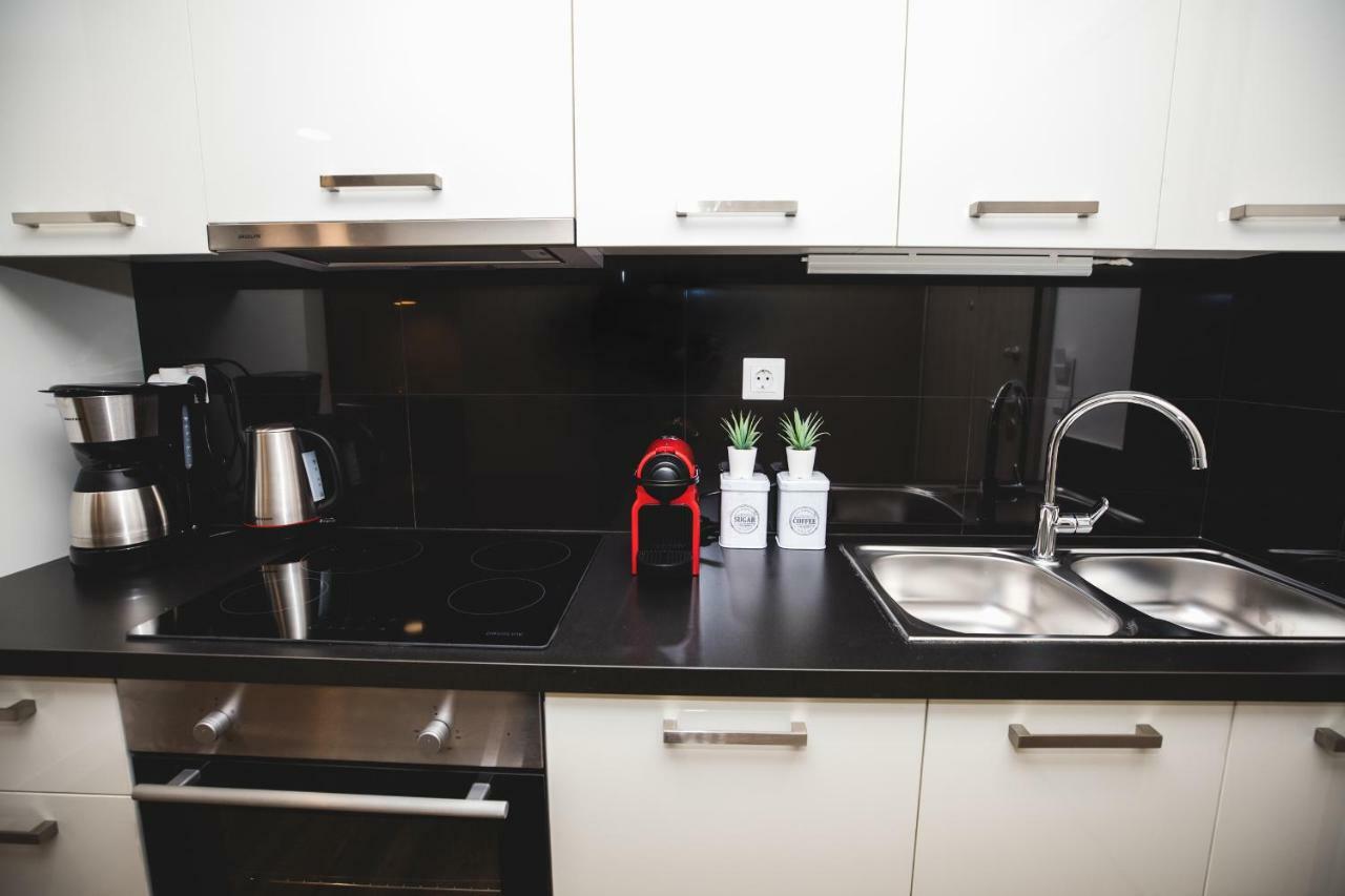 Ziva Apartment - 4Th Floor - Renovated 2019 Athènes Extérieur photo